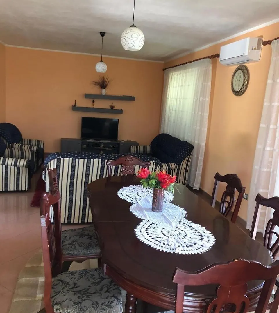 Blue Vila Дуррес